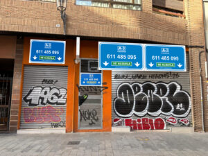 Alquiler de local comercial en Calle Quart, 32 de Valencia. Foto fachada.