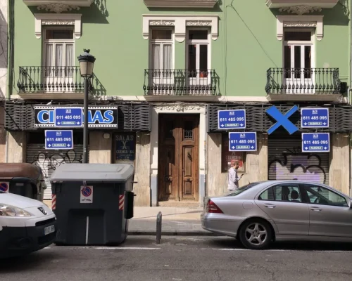 Alquiler local comercial en Calle Cuenca 64, Valencia. Ref- 0770